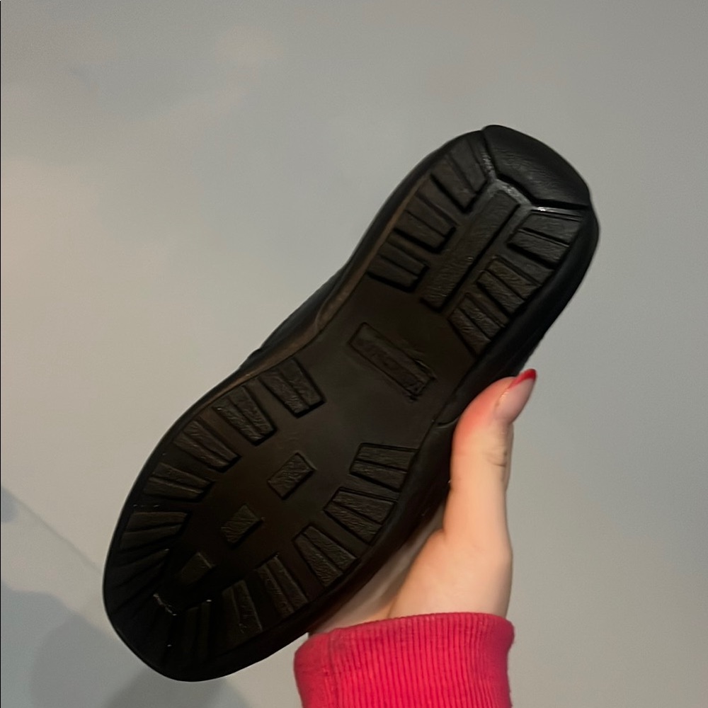 Deer Stags Black Dress Shoes with Moccasin Toe and Padded Collar - Picture 9 of 9